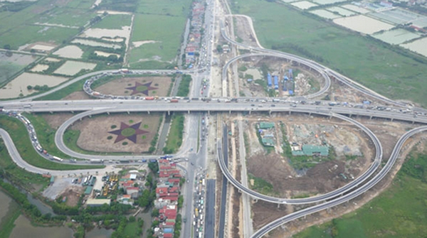 Xóa điểm ùn tắc giao thông cửa ngõ Thủ đô